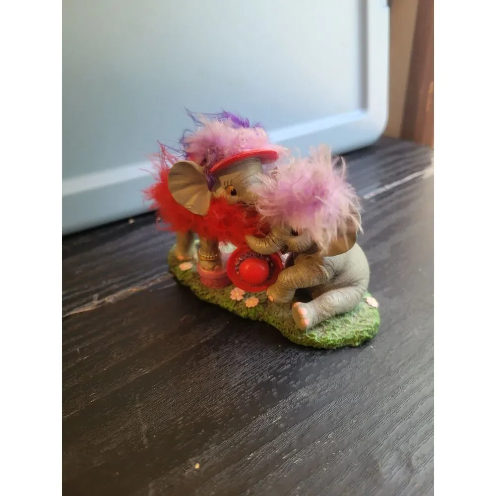 Hamilton Collection Elephant Figurine Your Friendship Is Just My Style Red Hat